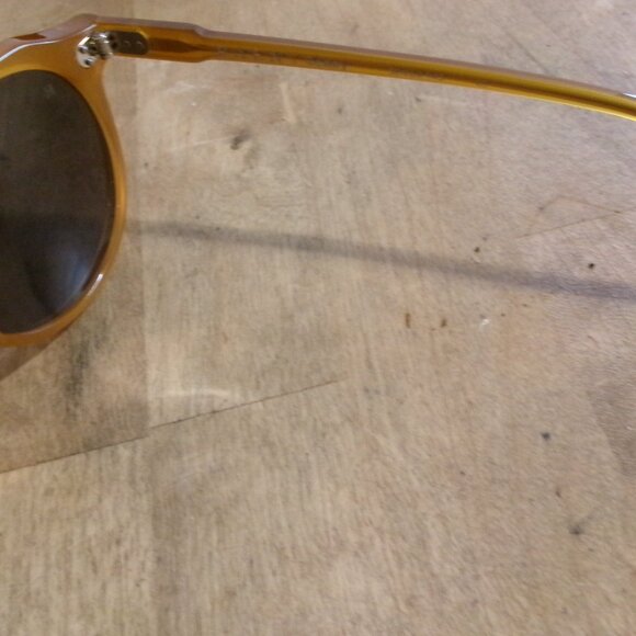 Brand New in Case Raen Sunglasses - Picture 3 of 7